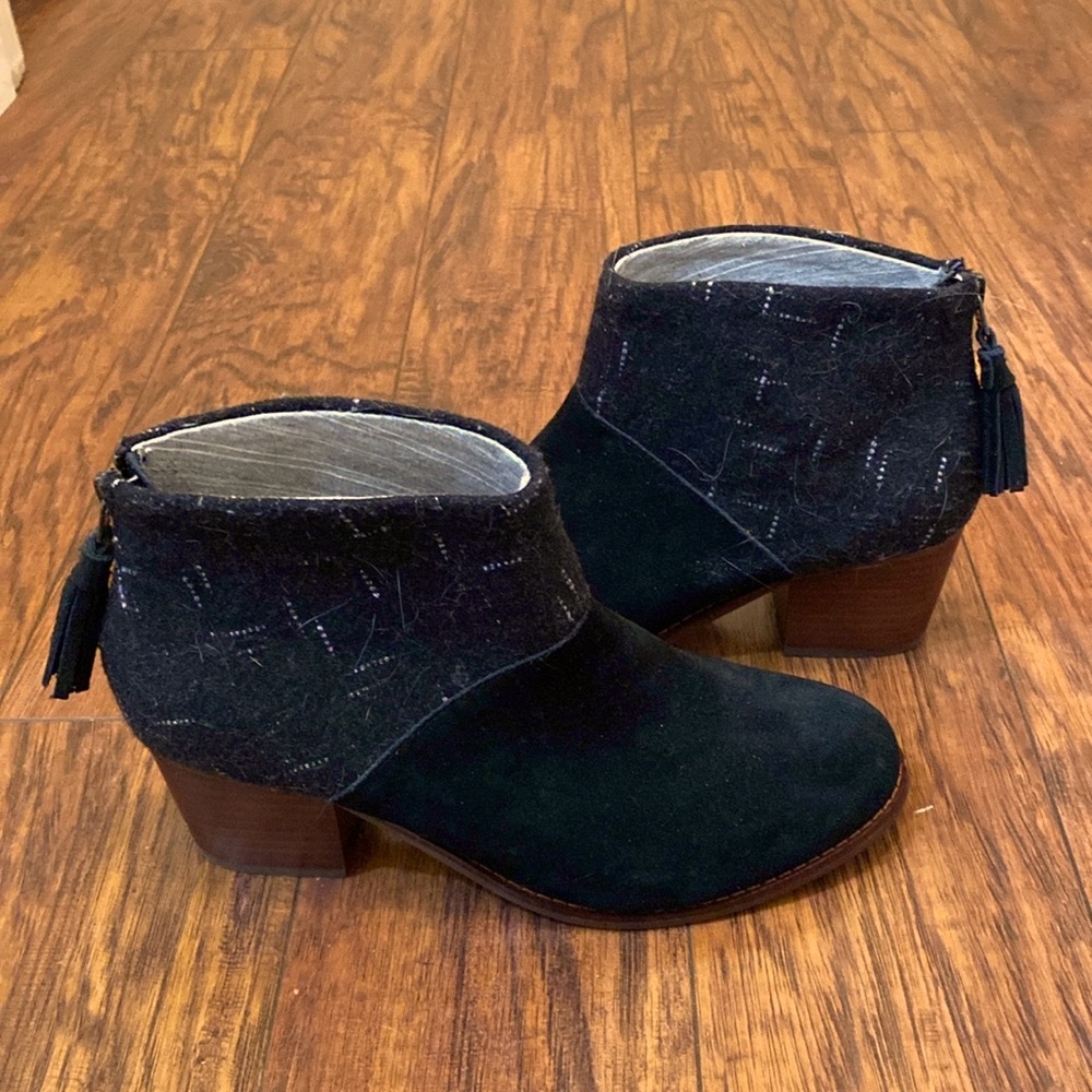 TOMS women’s 7.5 booties